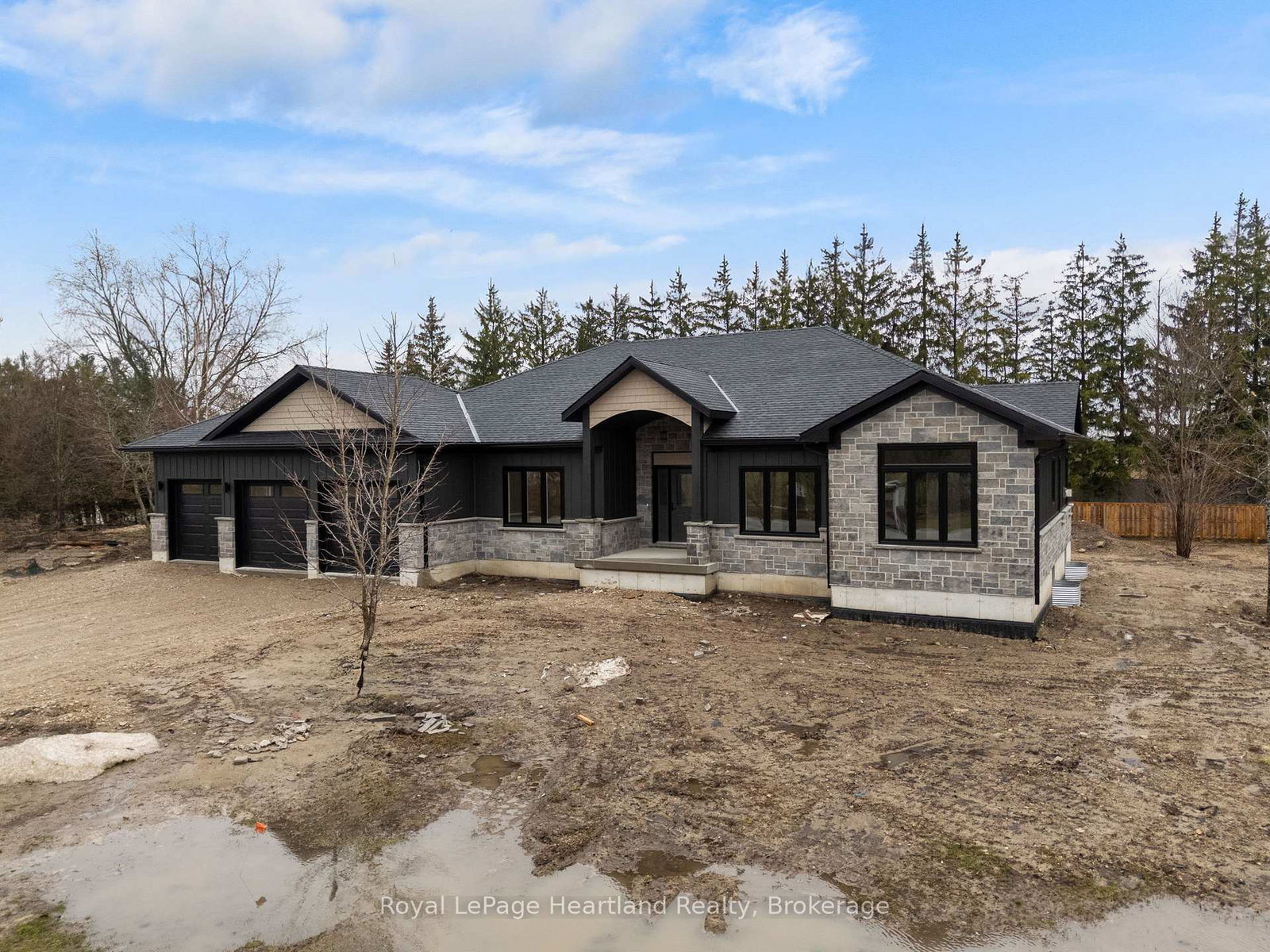 345-turnberry-street-north-huron-ontario-x12955900