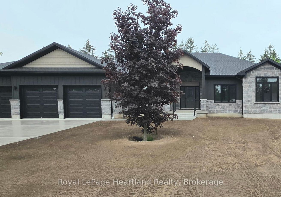 345-turnberry-street-north-huron-ontario-x12955900