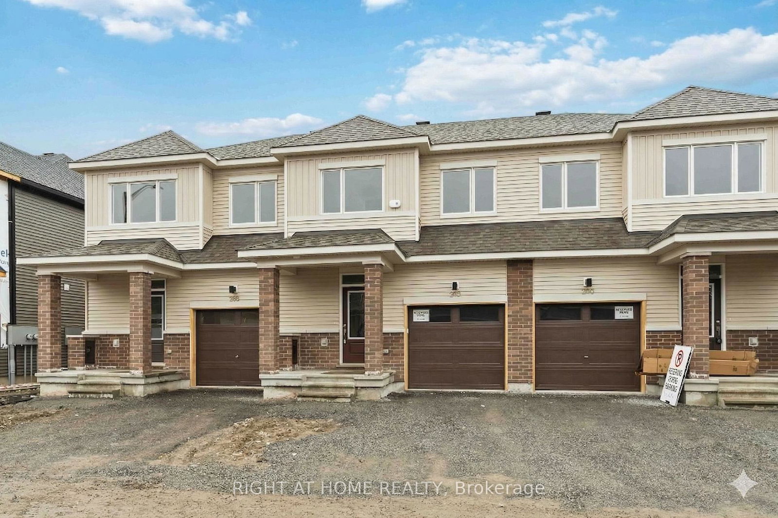 290-les-emmerson-drive-ottawa-ontario-x12955982