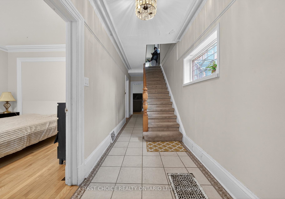 34-gilmour-street-ottawa-ontario-x12956080