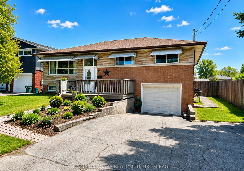 13-ridgewood-avenue-port-colborne-ontario-x12956262