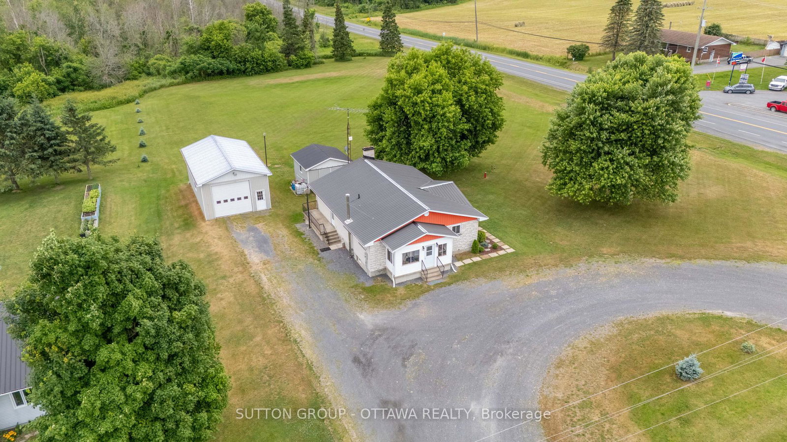 20330-lochiel-road-north-glengarry-ontario-x12956480