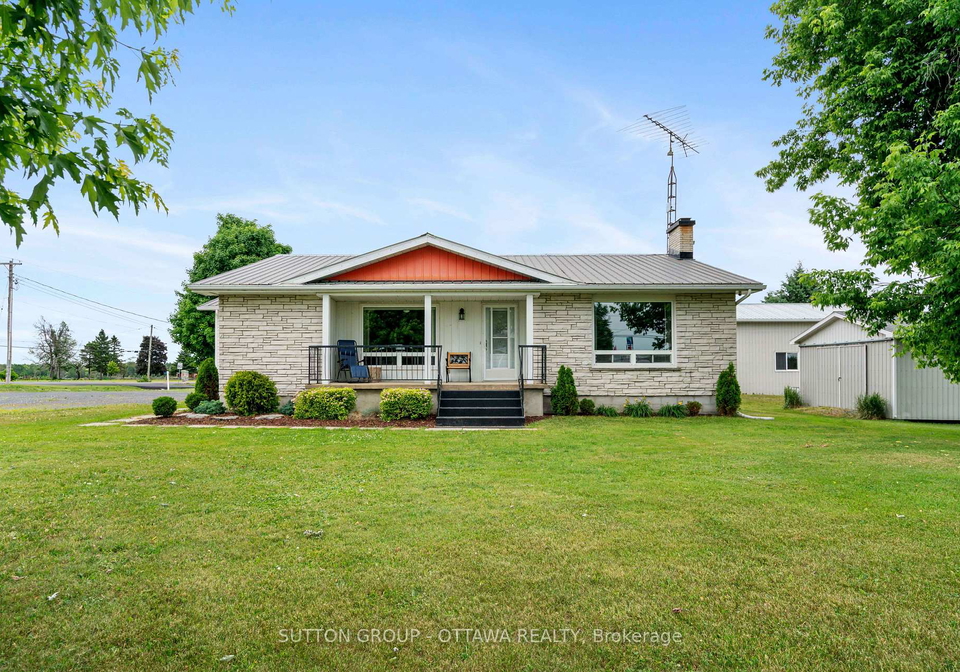 20330-lochiel-road-north-glengarry-ontario-x12956480