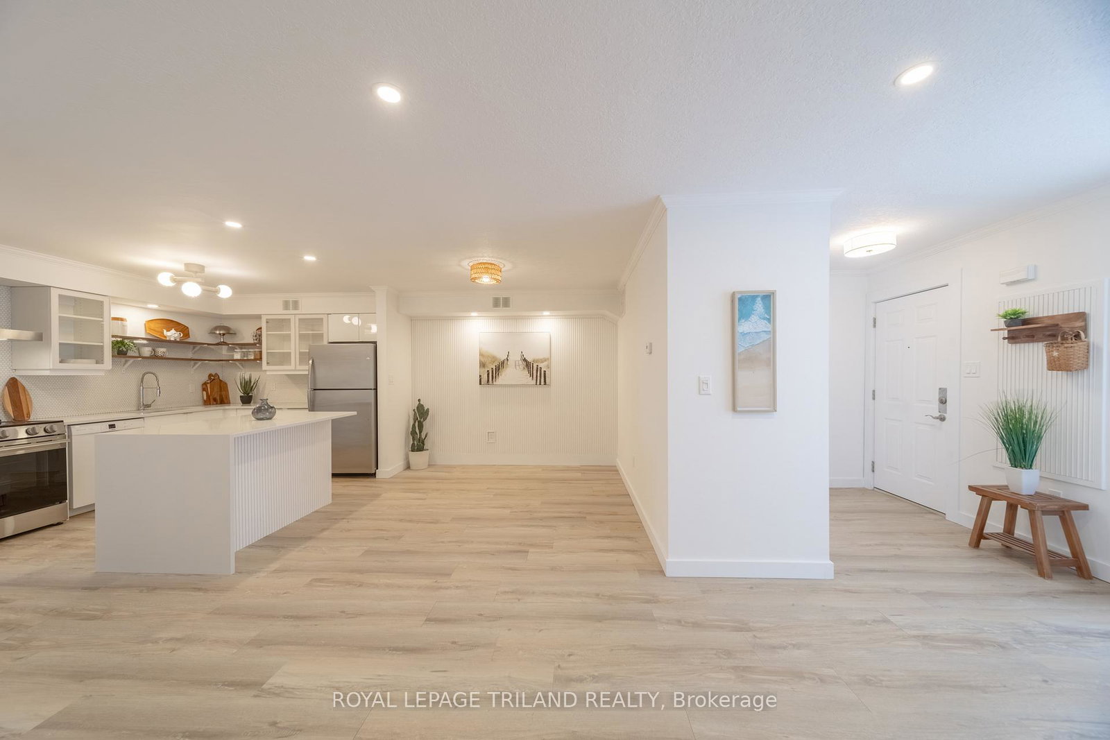 8-oak-street-lambton-shores-ontario-x12956574