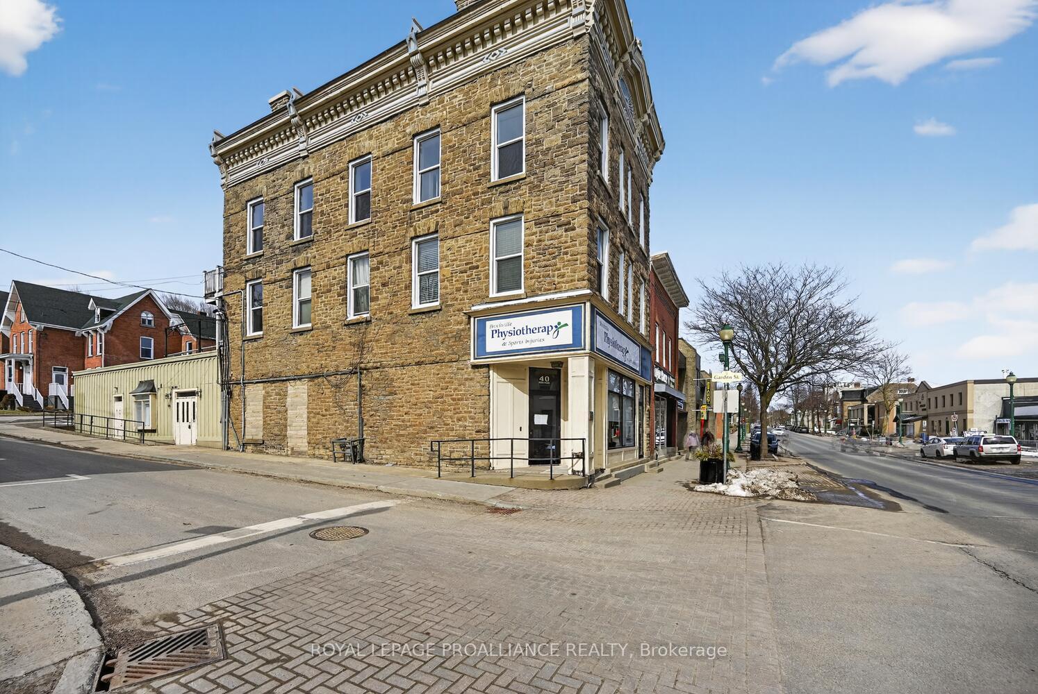 2-42-king-street-e-brockville-ontario-x12956588