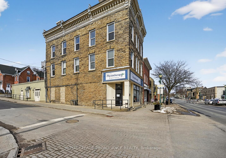 2-42-king-street-e-brockville-ontario-x12956588