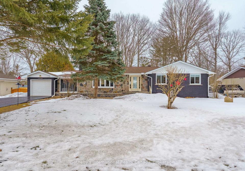 230-alexander-street-gravenhurst-ontario-x12956778