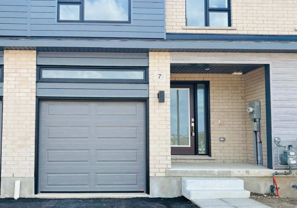 7-pin-oak-common-cambridge-ontario-x12956808