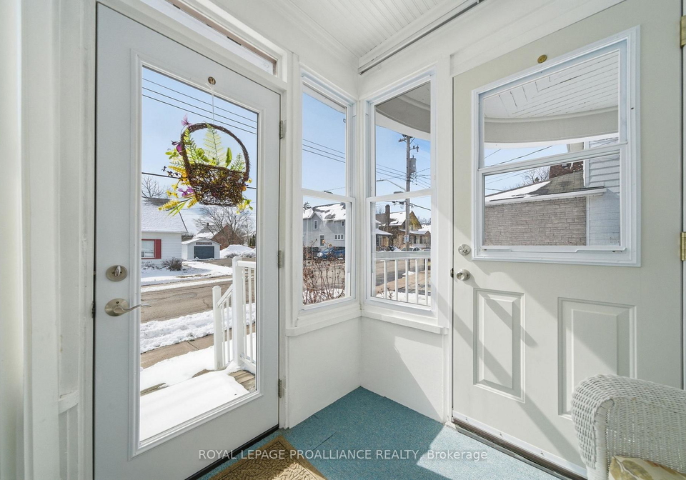 284-noxon-avenue-prince-edward-county-ontario-x12956832
