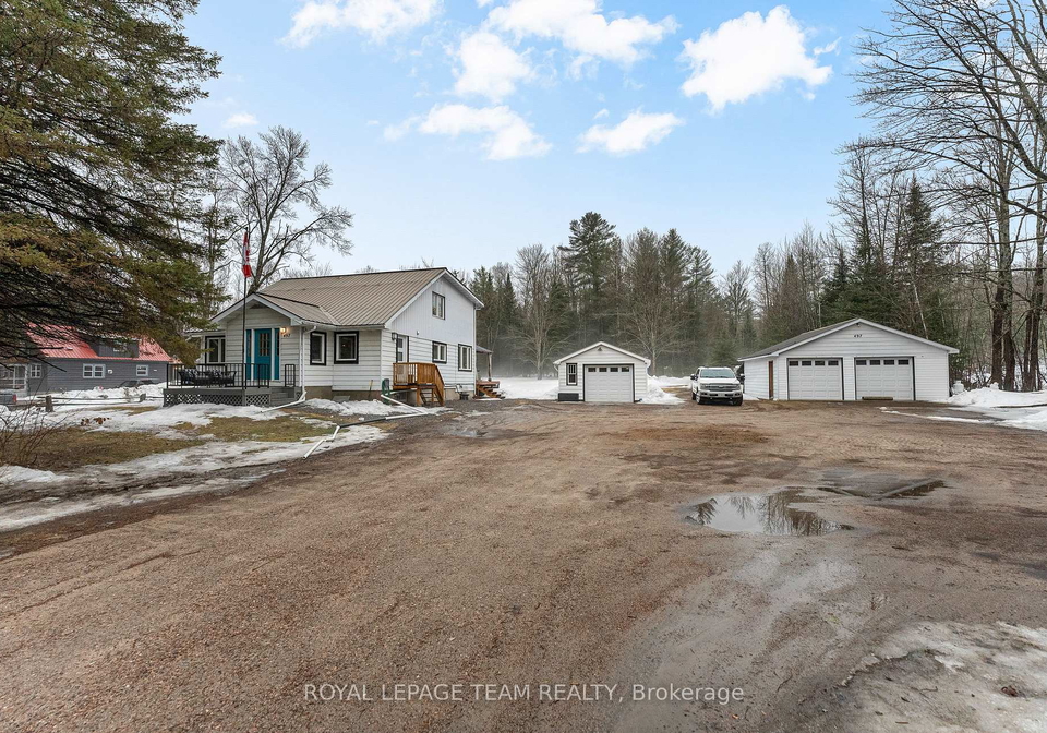 32779-highway-17-laurentian-hills-ontario-x12957442