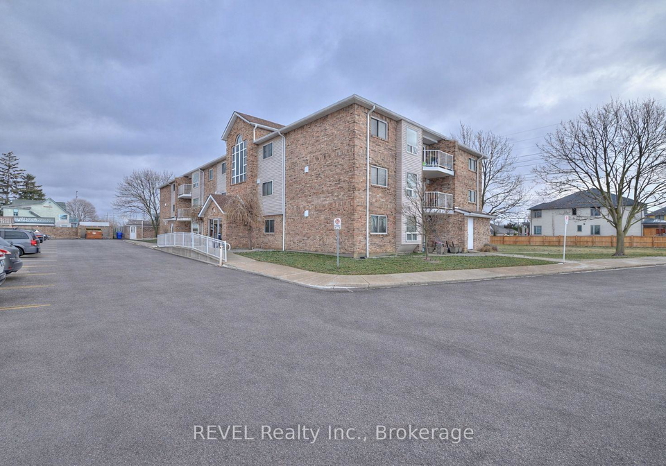 1061-vansickle-road-st-catharines-ontario-x12957456