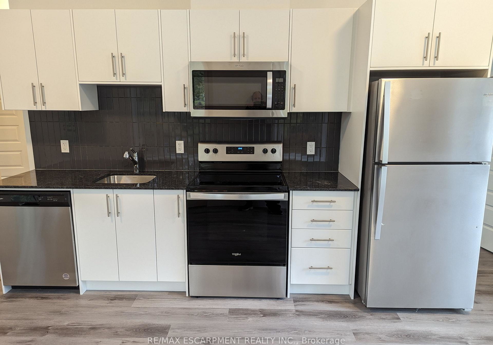 103-roger-street-waterloo-ontario-x12958574