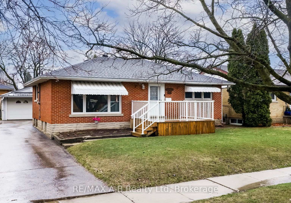 10-clark-avenue-kitchener-ontario-x12958666