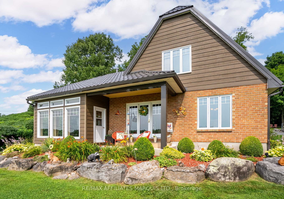 18833-paragon-road-south-glengarry-ontario-x12958834