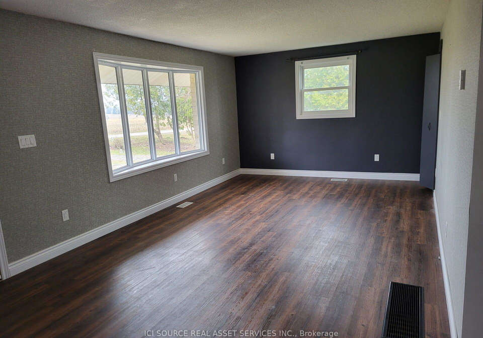 525339-oxford-center-road-norwich-ontario-x12959230