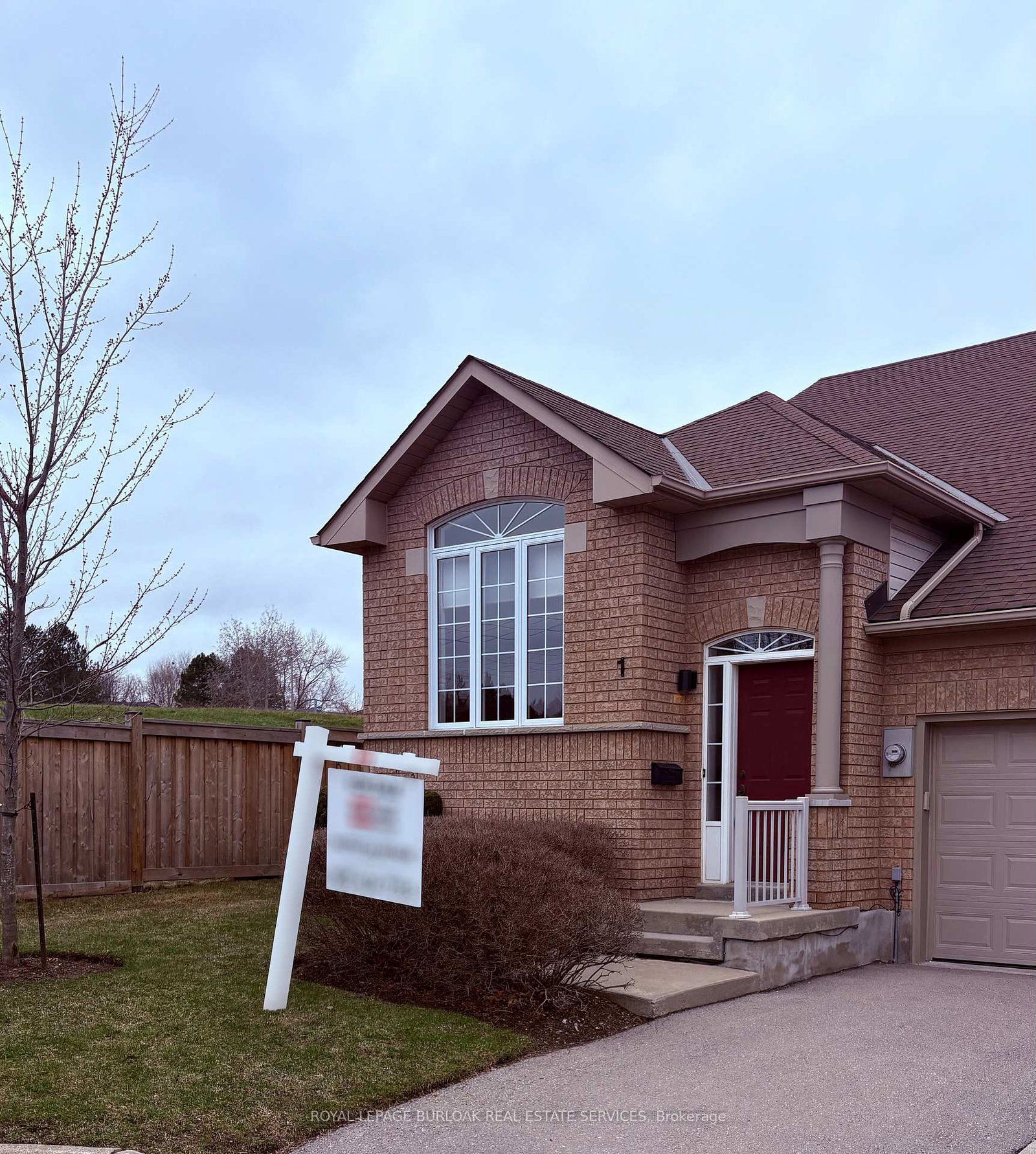 10-davidson-boulevard-hamilton-ontario-x12959382