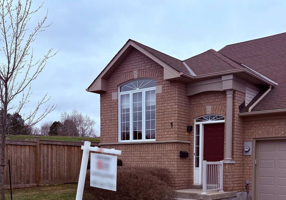 10-davidson-boulevard-hamilton-ontario-x12959382
