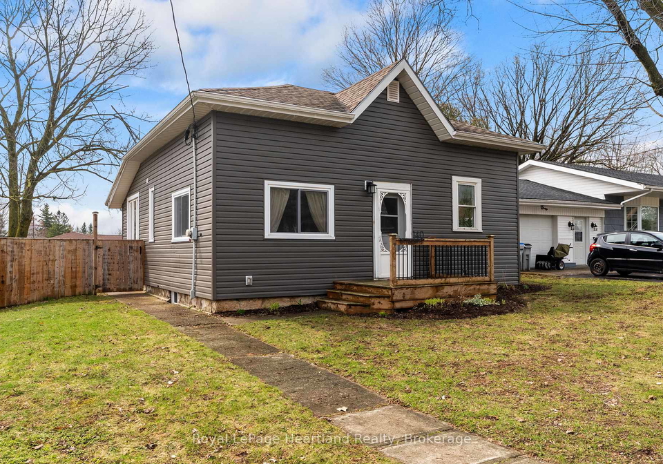 140-rattenbury-street-w-central-huron-ontario-x12959504