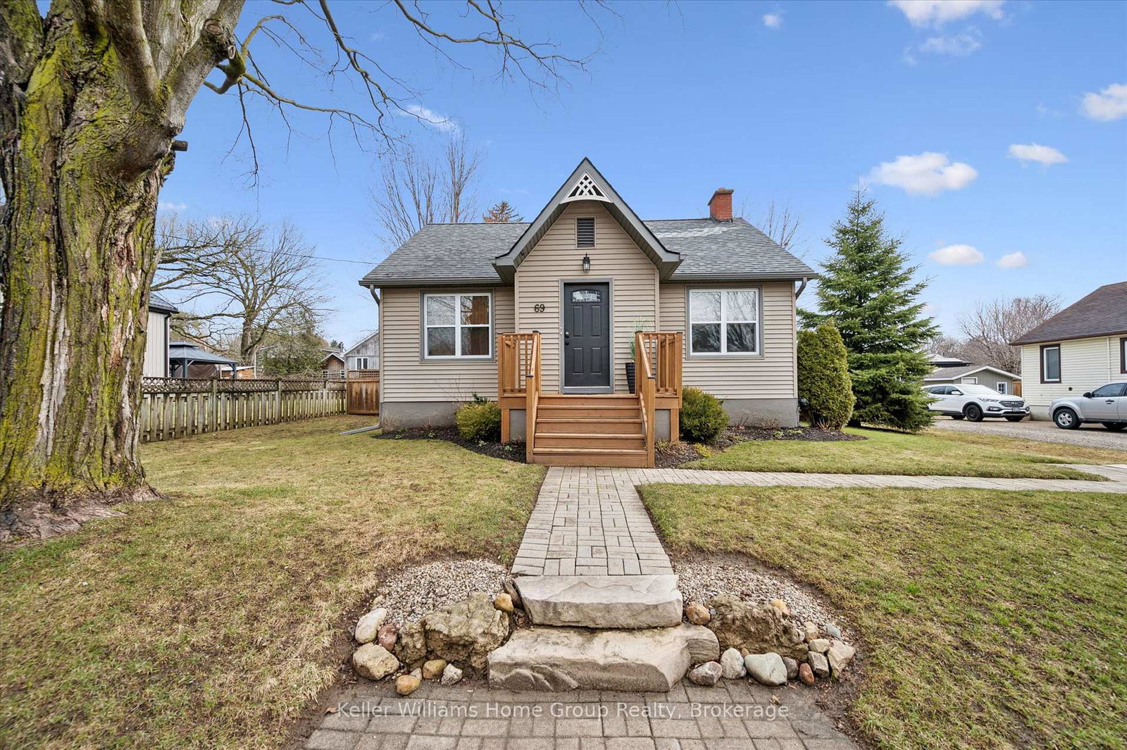 69-irvine-street-centre-wellington-ontario-x12959698