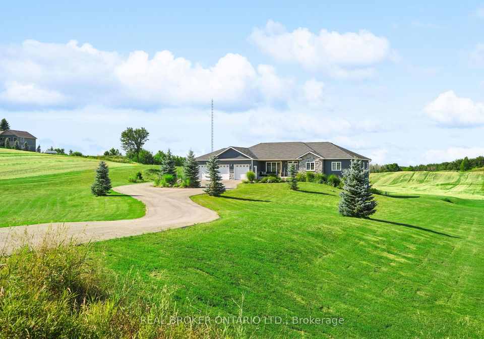 151116-12th-line-east-garafraxa-ontario-x12960212