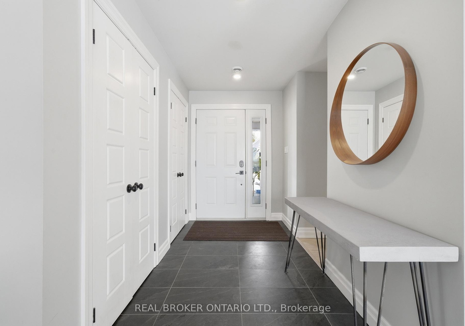 1105-huycks-point-road-prince-edward-county-ontario-x12960598