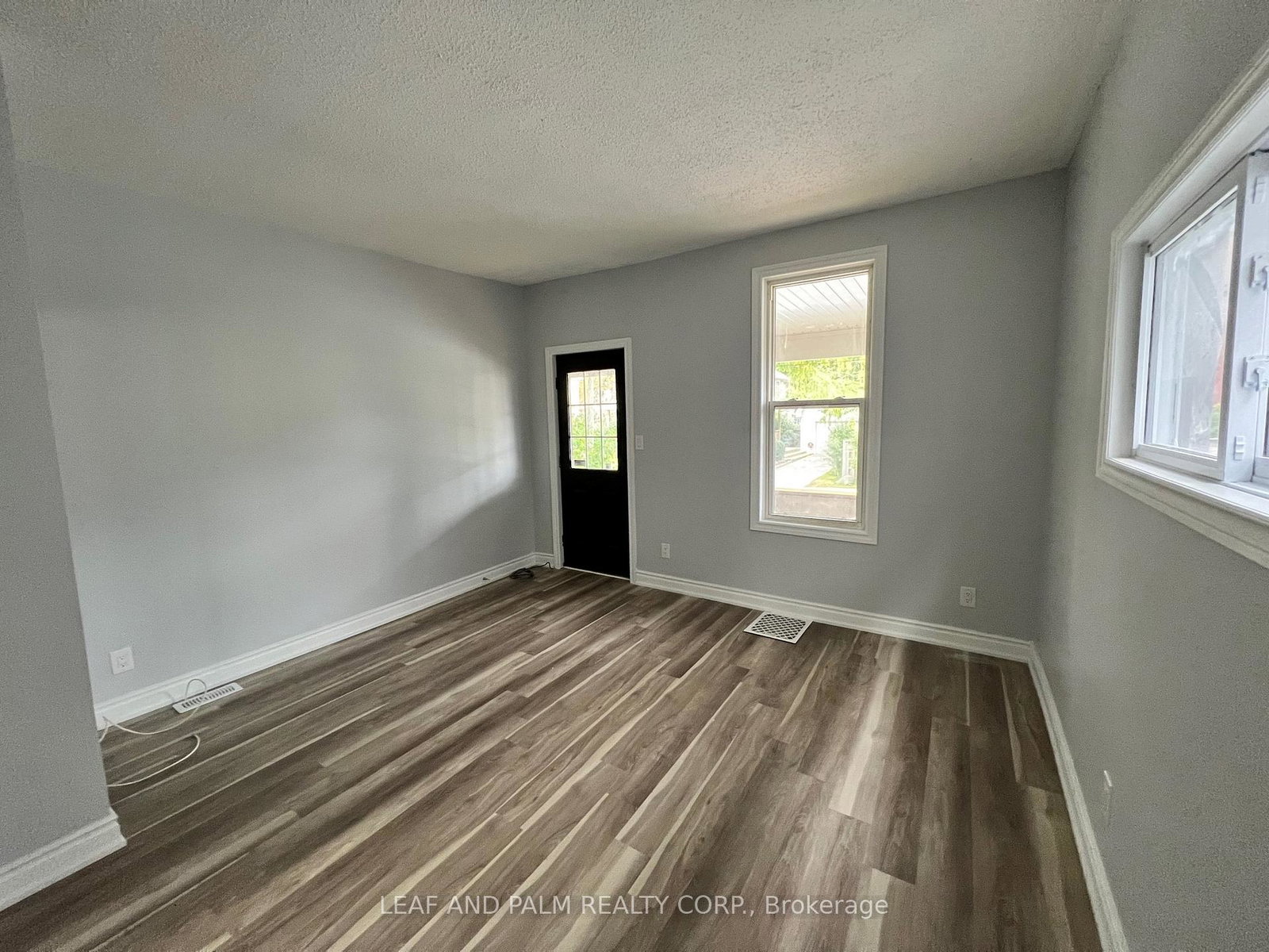 4233-huron-street-niagara-falls-ontario-x12960938