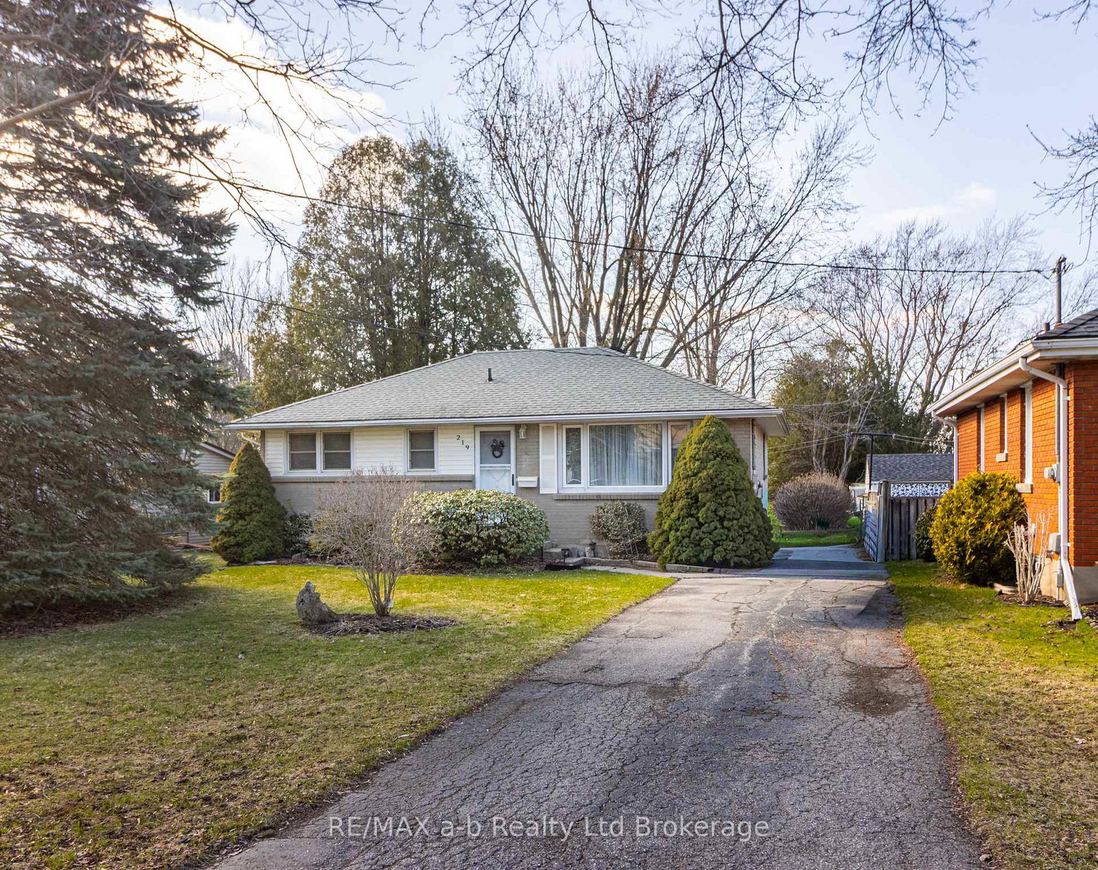 219-bowerhill-road-woodstock-ontario-x12961102