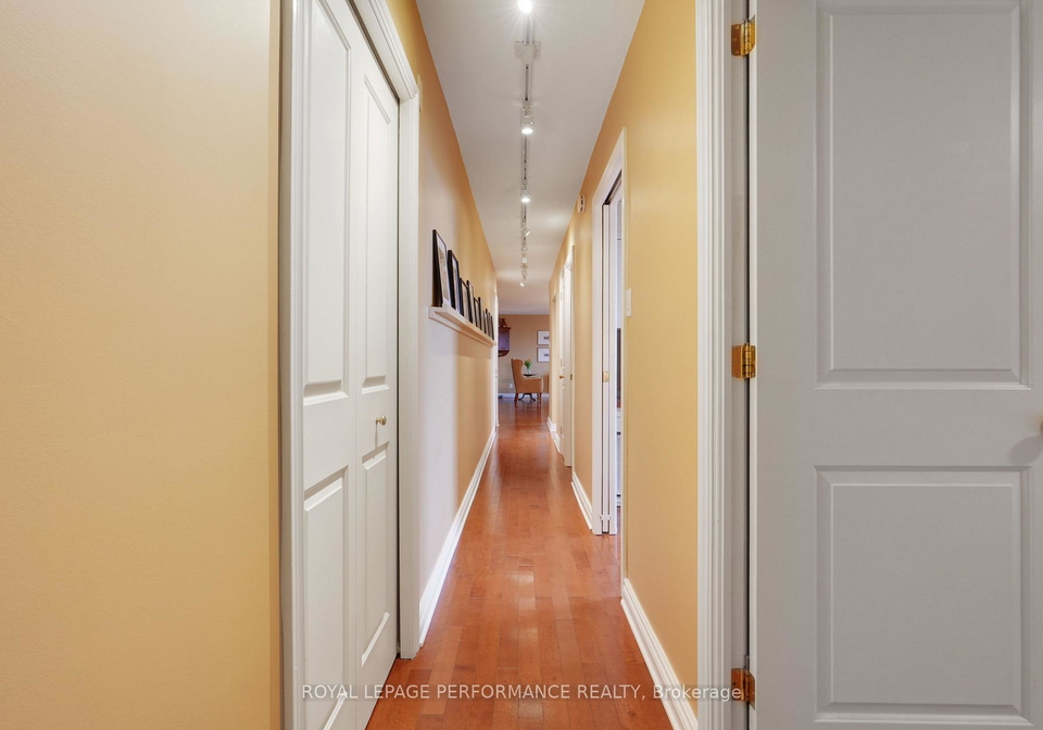 333-chapel-street-ottawa-ontario-x12961112