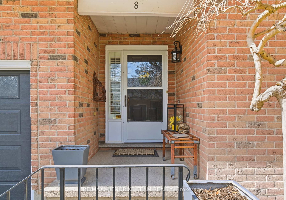 10-elderwood-drive-st-catharines-ontario-x12961186