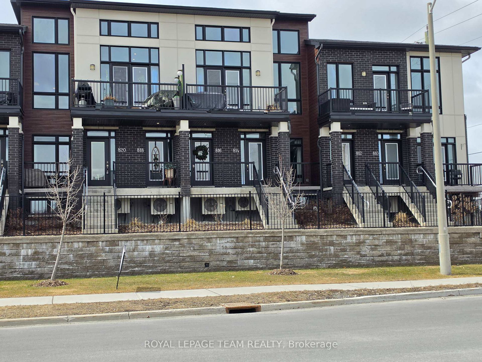 814-ralph-hennessy-avenue-ottawa-ontario-x12961316