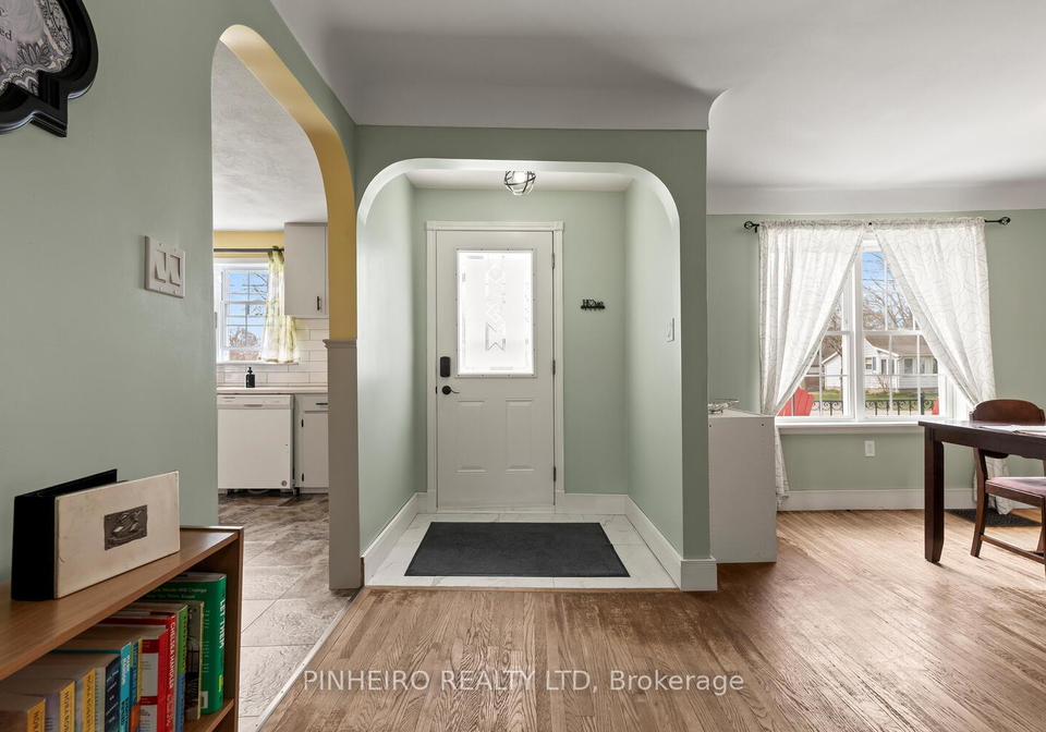 275-ridout-street-west-elgin-ontario-x12961404