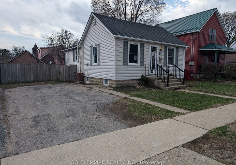 317-maxwell-street-sarnia-ontario-x12961706