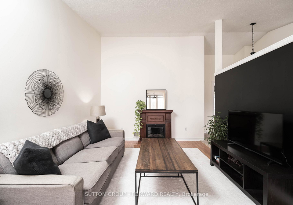 1077-hamilton-road-london-east-ontario-x12961866
