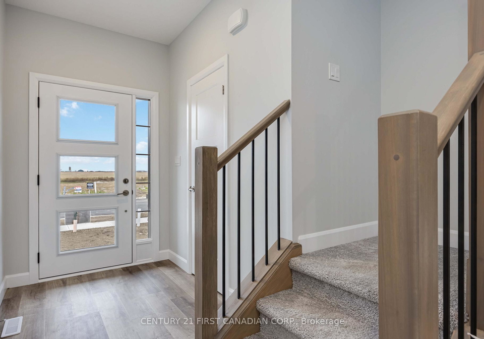 9-postma-crescent-north-middlesex-ontario-x12962142