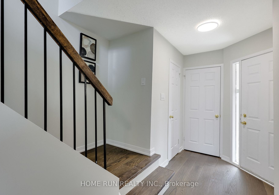 16-sovereign-avenue-ottawa-ontario-x12962250