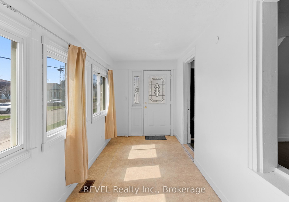 24-lyndon-street-w-thorold-ontario-x12962322