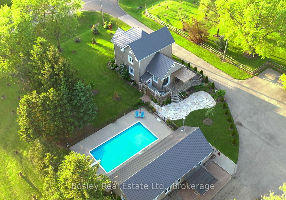 2999-road-119-rr-7-perth-south-ontario-x12962634