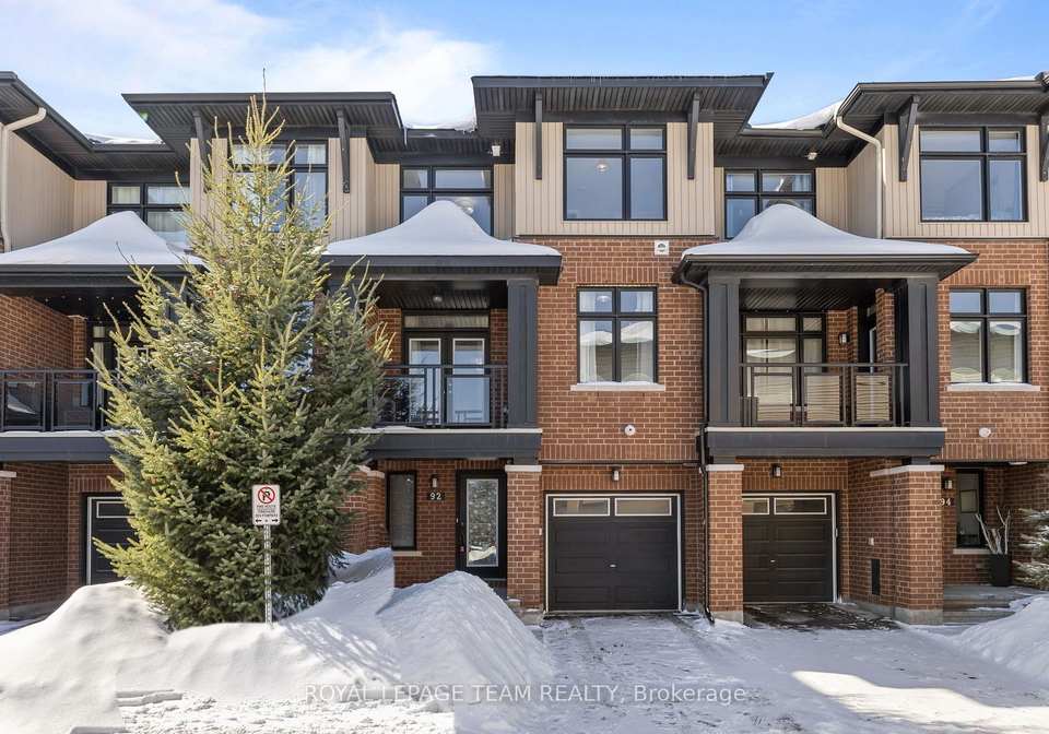 92-stockholm-private-ottawa-ontario-x12962828