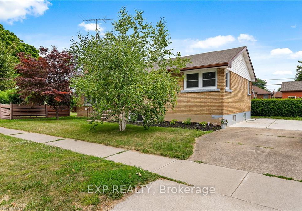 92-margery-avenue-st-catharines-ontario-x12962890