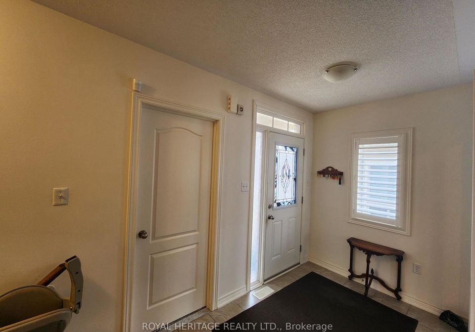 25-white-drive-port-hope-ontario-x12963008