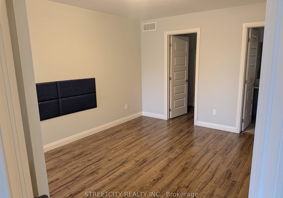 3046-springmeadow-road-e-london-south-ontario-x12963048
