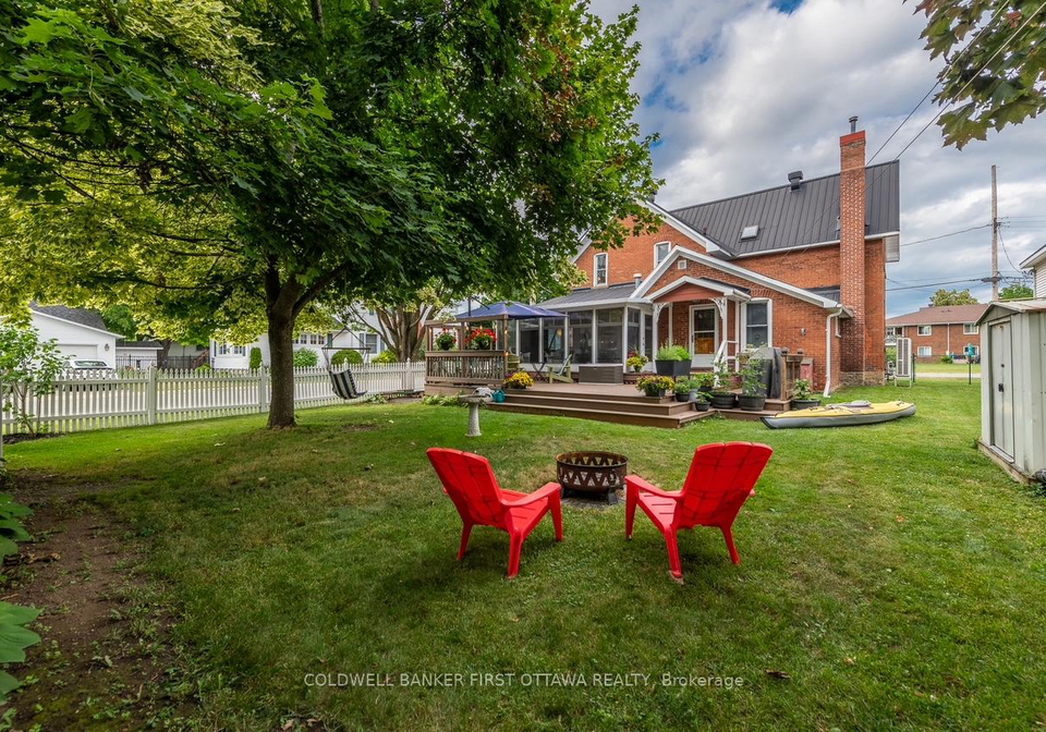 256-ab-flora-street-carleton-place-ontario-x12963082