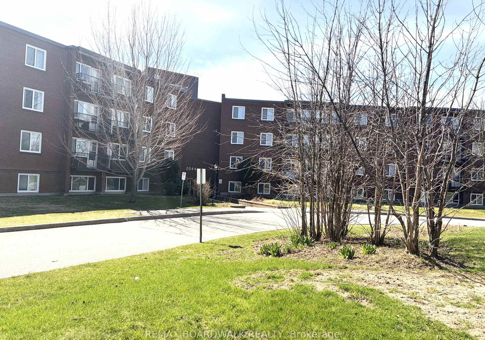 2044-arrowsmith-drive-ottawa-ontario-x12963470