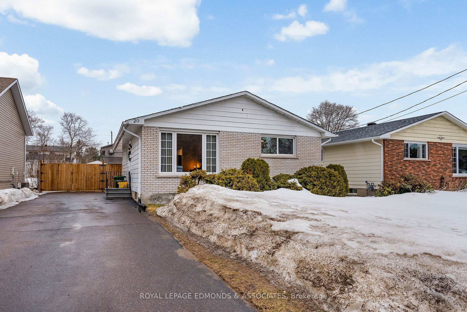 20-wilbert-street-petawawa-ontario-x12963590