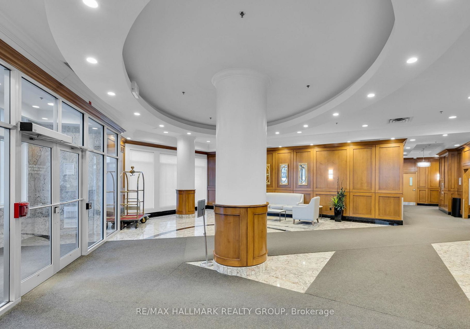 242-rideau-street-ottawa-ontario-x12963644