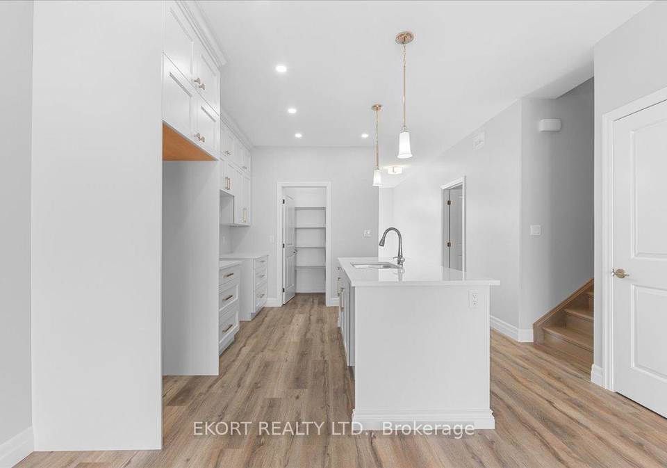 28-wims-way-belleville-ontario-x12964048