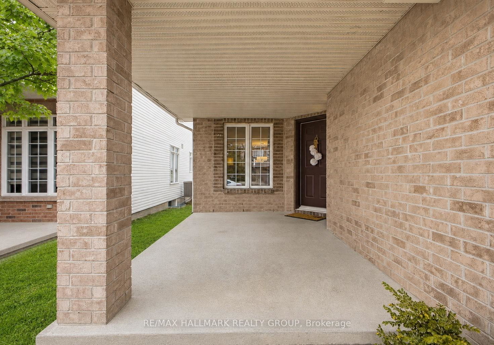 92a-upney-drive-ottawa-ontario-x12964068