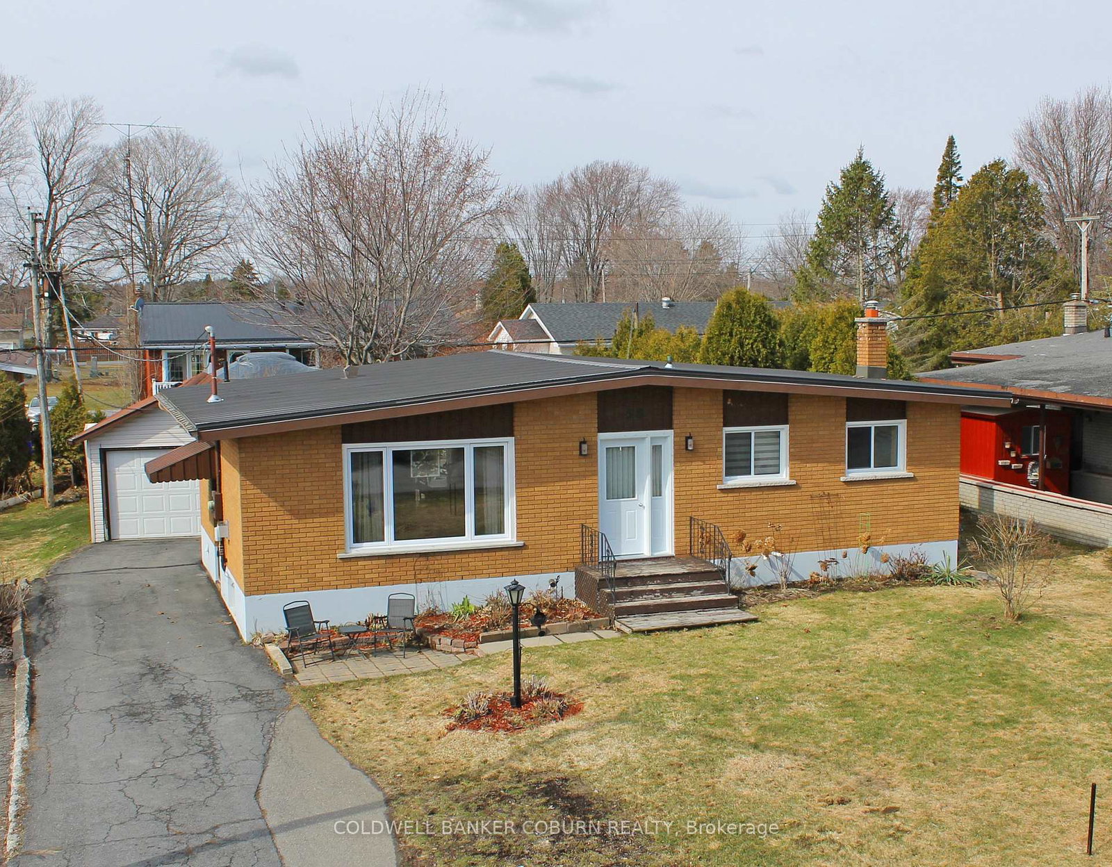 56-meikle-street-south-dundas-ontario-x12964212