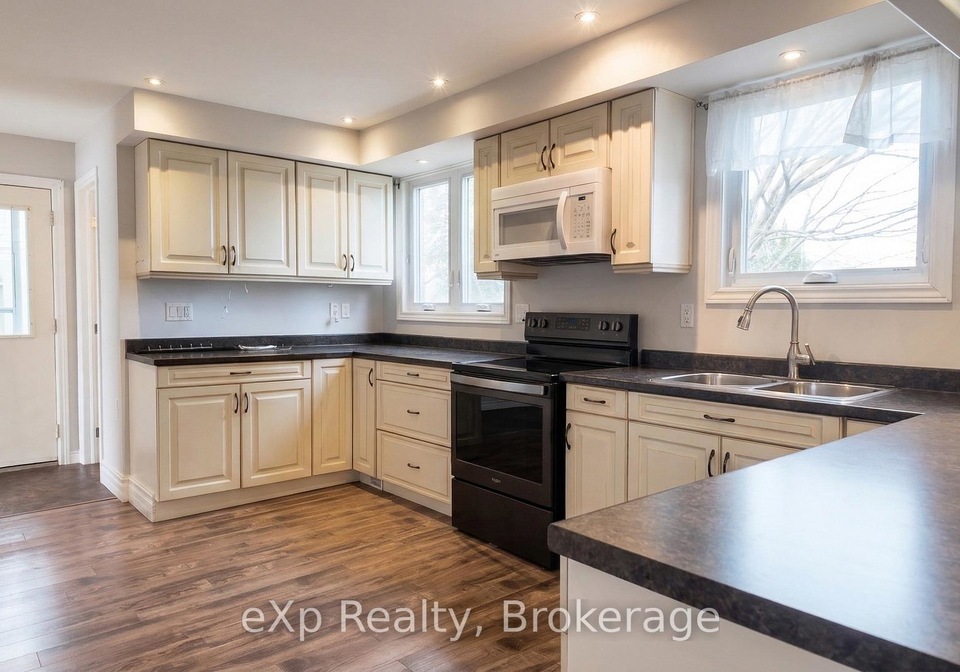 526-thede-drive-saugeen-shores-ontario-x12964894