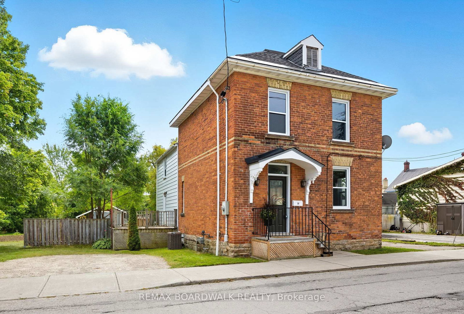 22-isabella-street-perth-ontario-x12964922